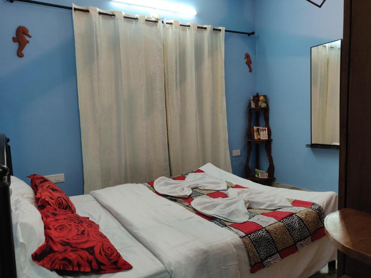 Rosean Homestay Self Service Apartments Candolim Exterior photo