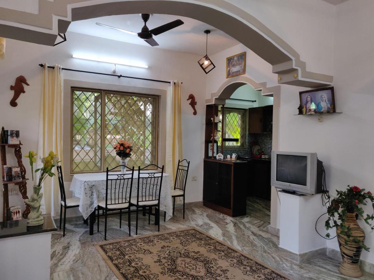 Rosean Homestay Self Service Apartments Candolim Exterior photo