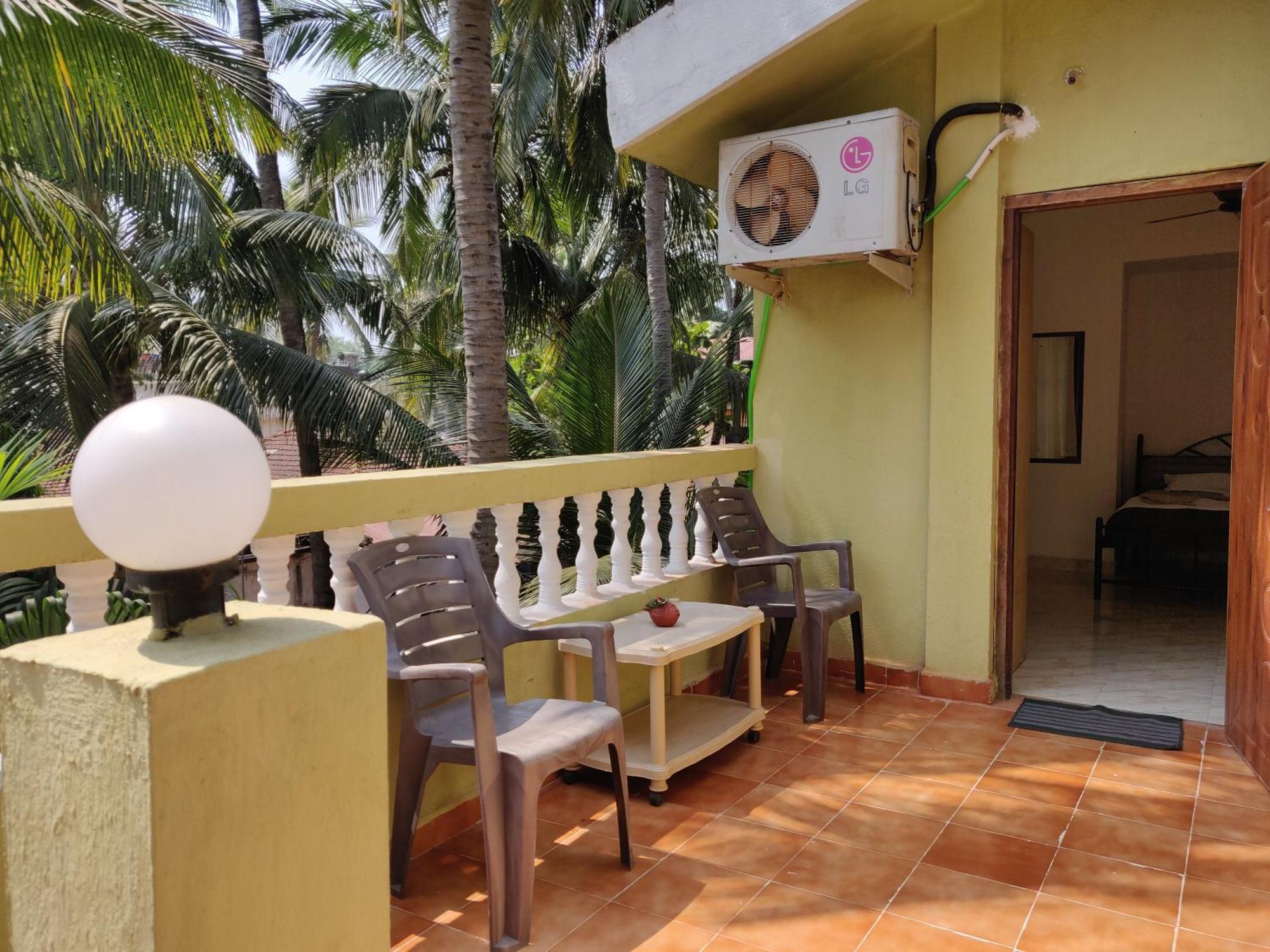 Rosean Homestay Self Service Apartments Candolim Room photo